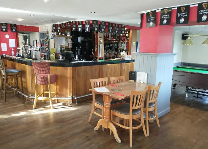 Llanina Arms