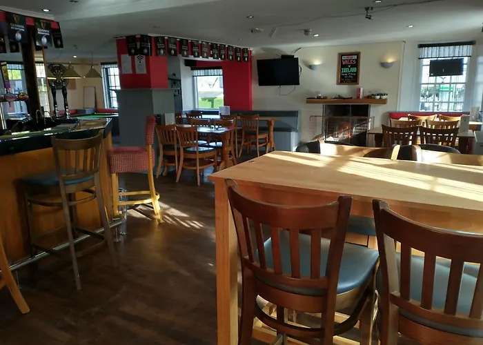 Llanina Arms